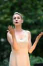 La Reine s ennuie 7 * 5616 x 3744 * (6.05MB)